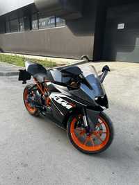 Спортбайк KTM RC 200