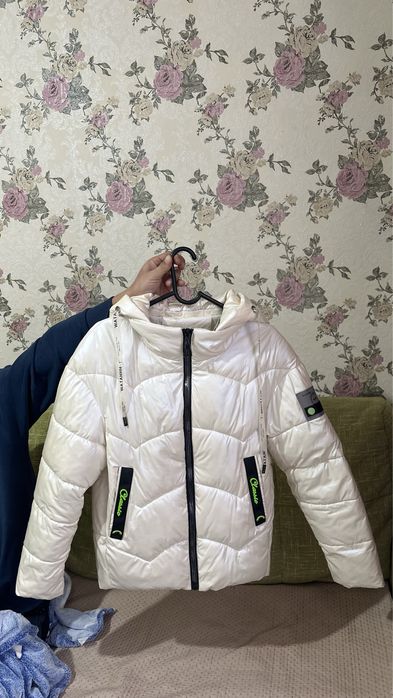 куртка съемный капюшон размер L