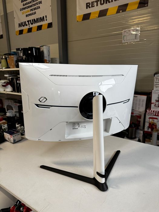 Monitor Samsung Curbat Odyssey Neo G8