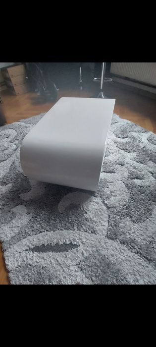 Măsuță living alba din MDF