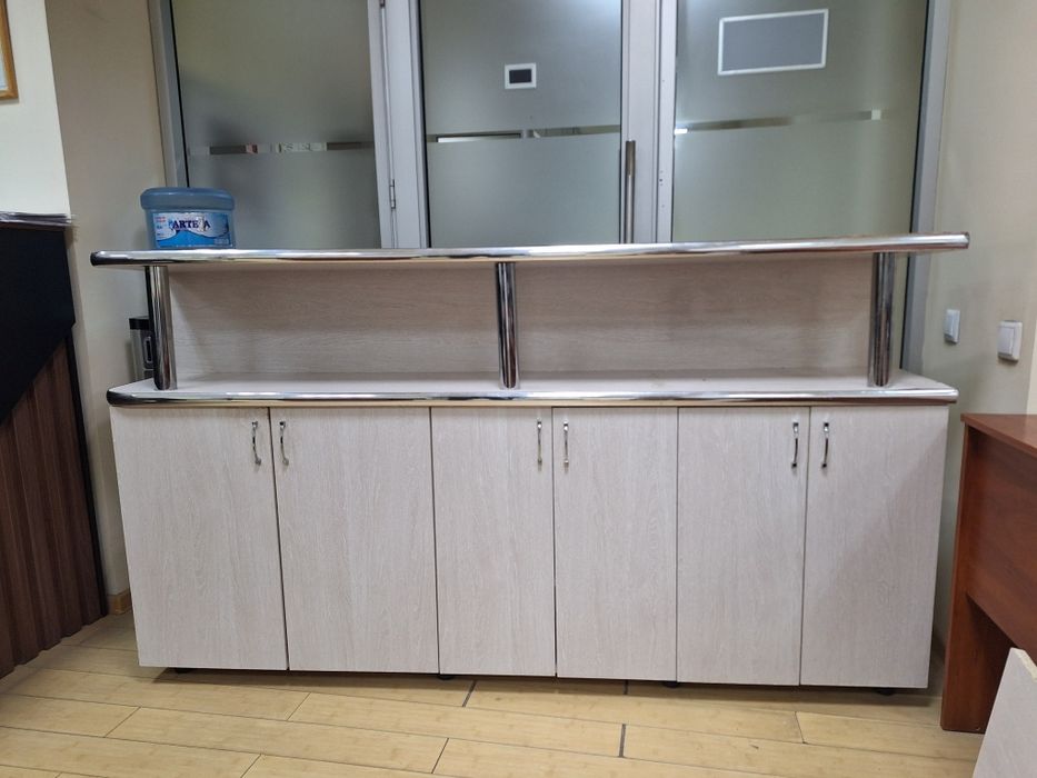 Стол. Барная стойка для офиса