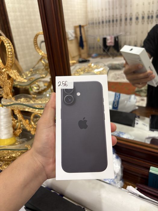 продается iPhone 16