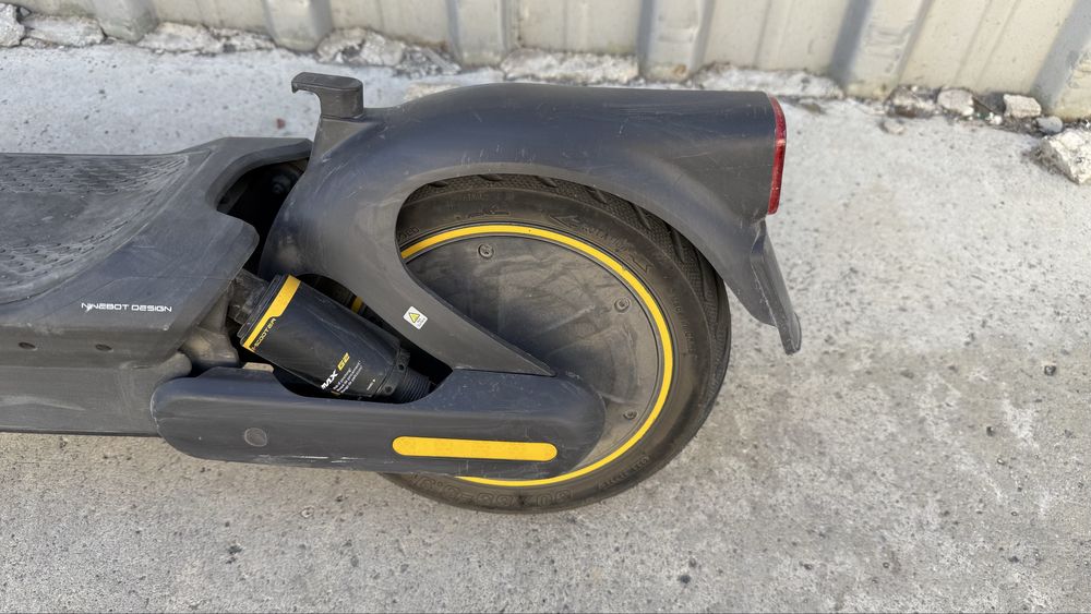 Електрически скутер-тротинетка SEGWAY KICKSCOOTER MAX G2