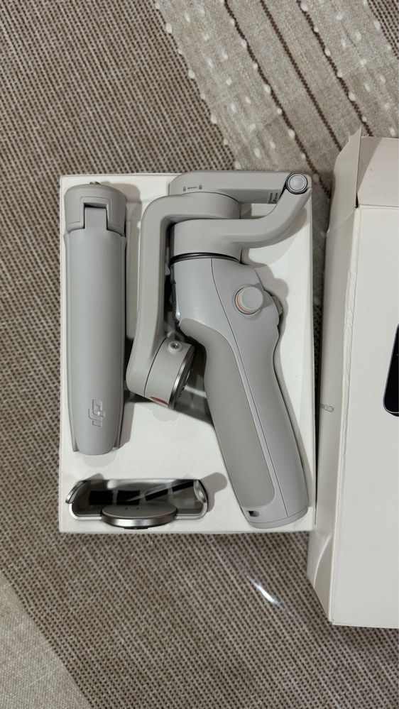 Продается новый стабилизатор DJI OSMO Mobile 6.