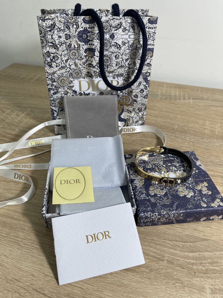 Dior набор серьги и кольцо, браслет и серьги