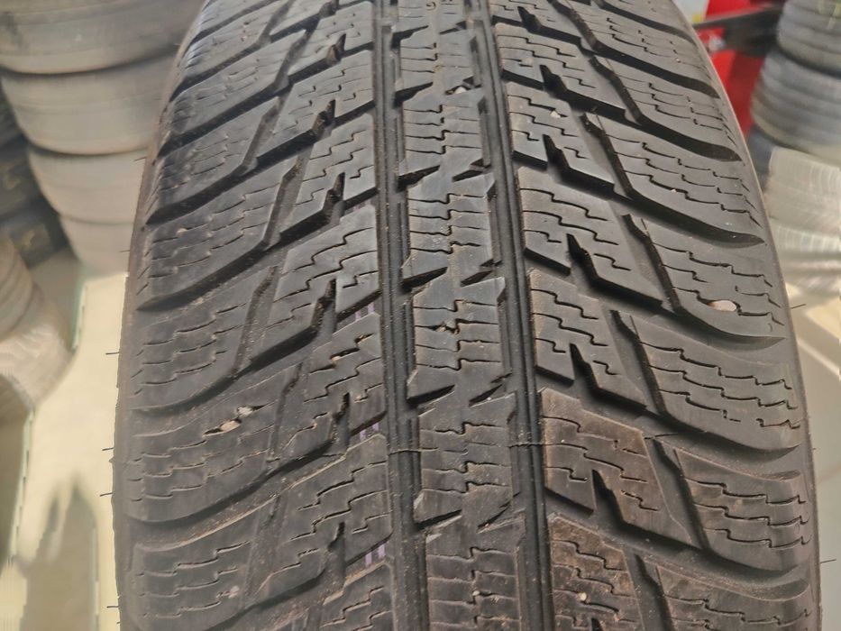 4бр.зимни гуми 235/55/18 Nokian