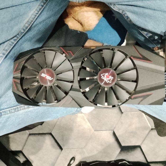 Продам видеокарту 1070 ti