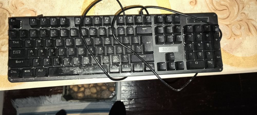 Клавиатура  черная