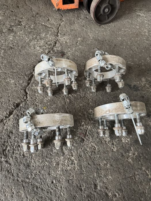 Фланци Mitsubishi L200