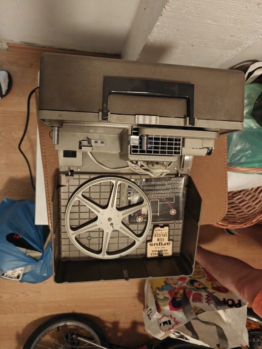 Aparat proiectie film vintage