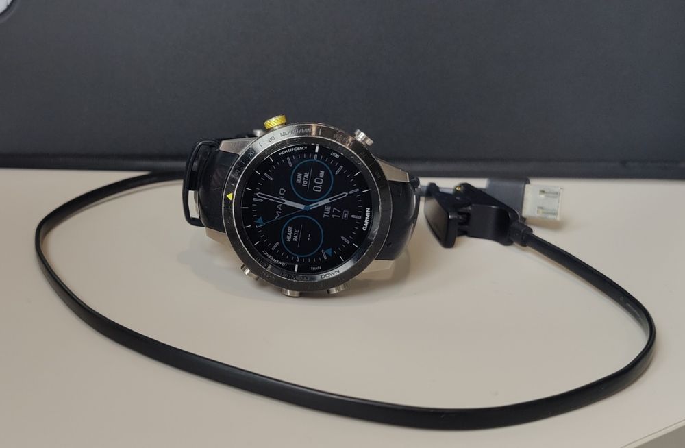Продавам Garmin Marq Athlete + HRM-Swim + Strap