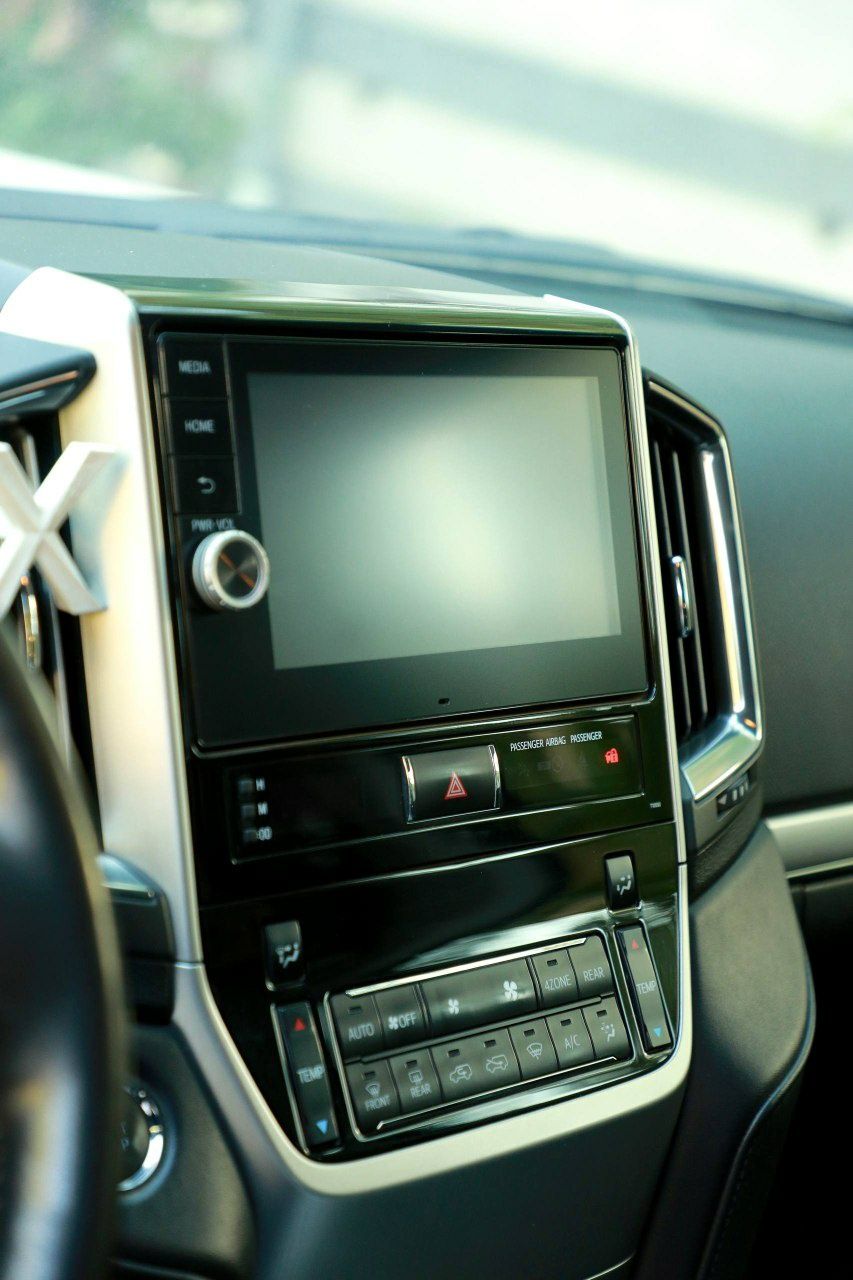 Toyota Land Cruiser 200