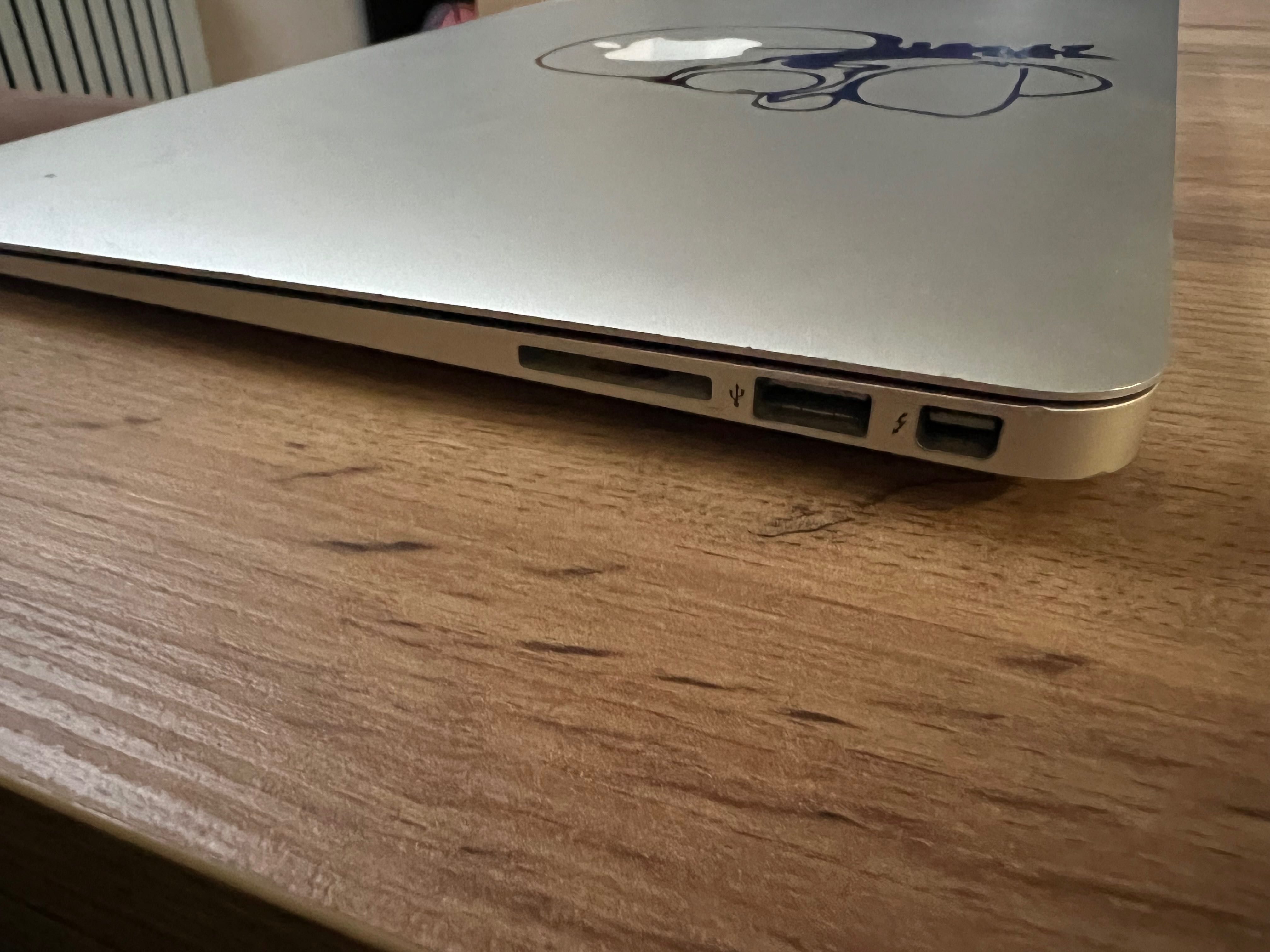 MacBook Air 120GB