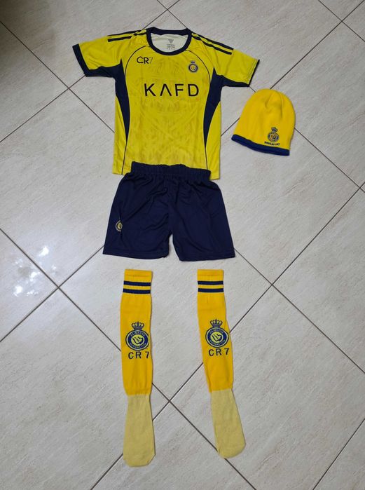 Детски Екип Роналдо Al NASSR 25/26 Жълт + Зимна шапка CR7 Ал Насър