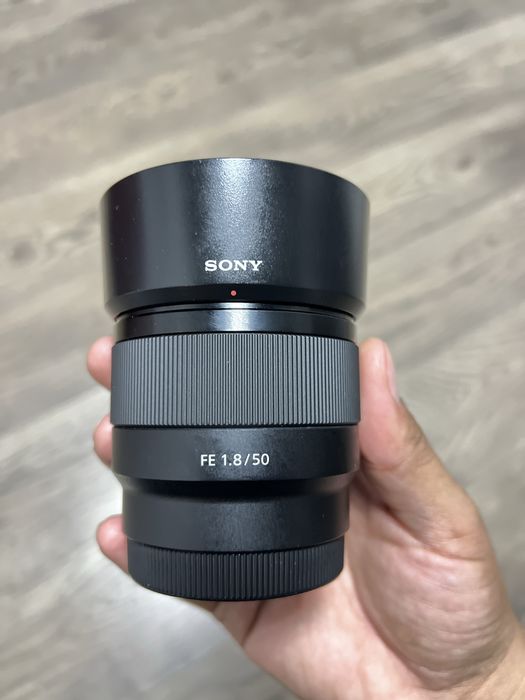Sony обектив 50мм 1.8