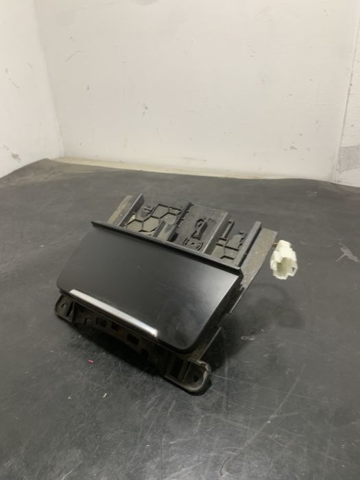 Scrumiera Audi A5 8T A4 B8 8K0857951