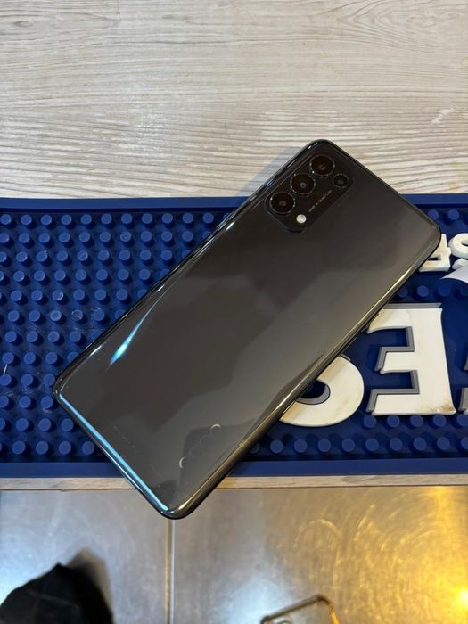 Продам Oppo reno 5