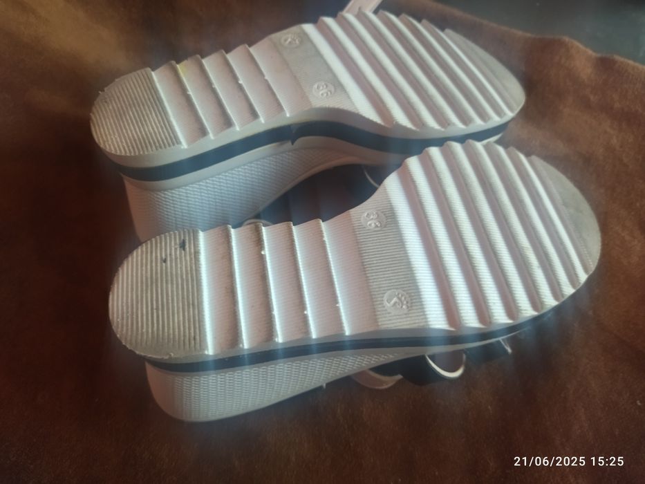 Летни обувки 36 номер