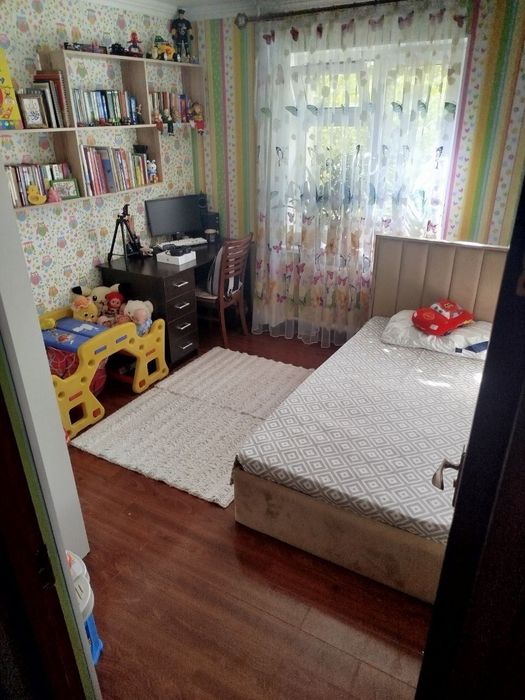 Уч тепа тумани 4/4/5
Ориентир: Изза, Урикзор

4/3/9 
Площадь: 96 м2

Е