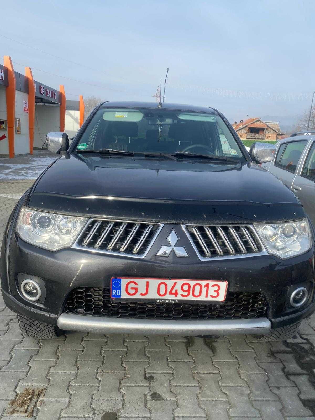 Mitsubishi l200 2012