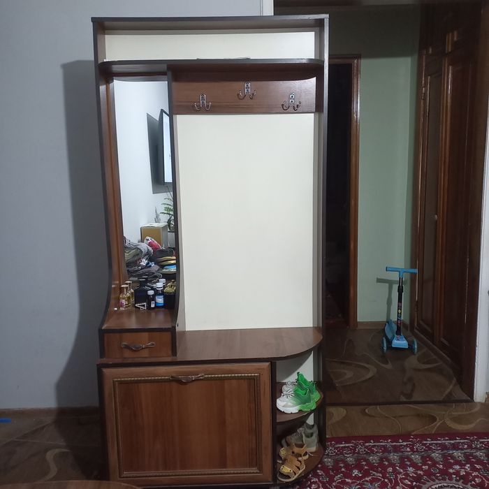 Вешлни шкаф для прихошки