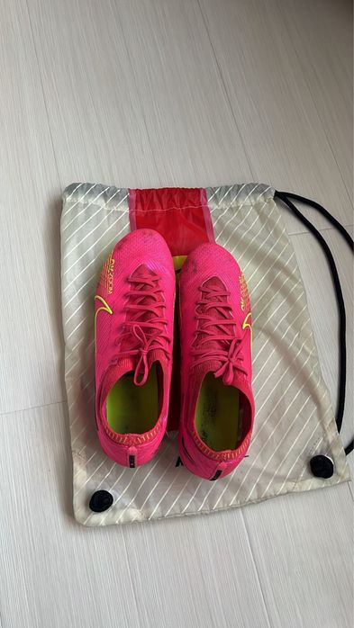 Adidasi de fotbal nike mercurial