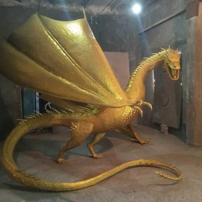 Скульптура дракон из металла
