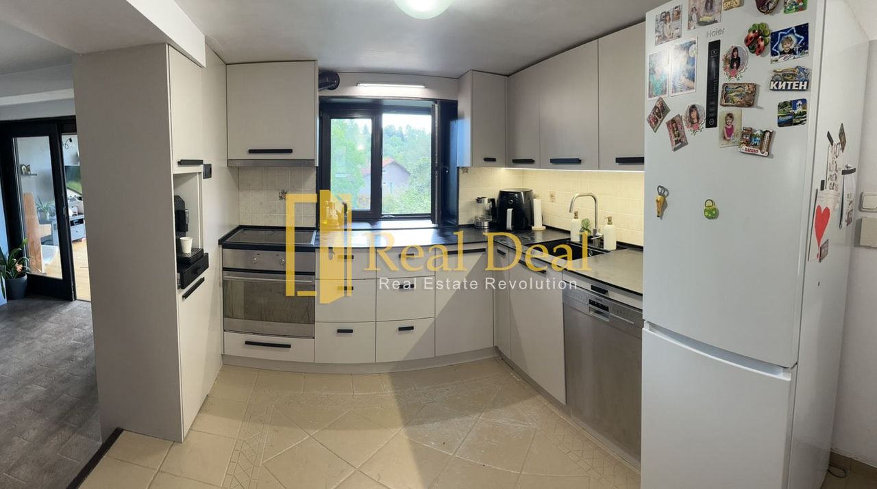 Продава се Къща в София, м-т Детски град - 160 кв.м за 2844 €/кв.м - Снимка #9