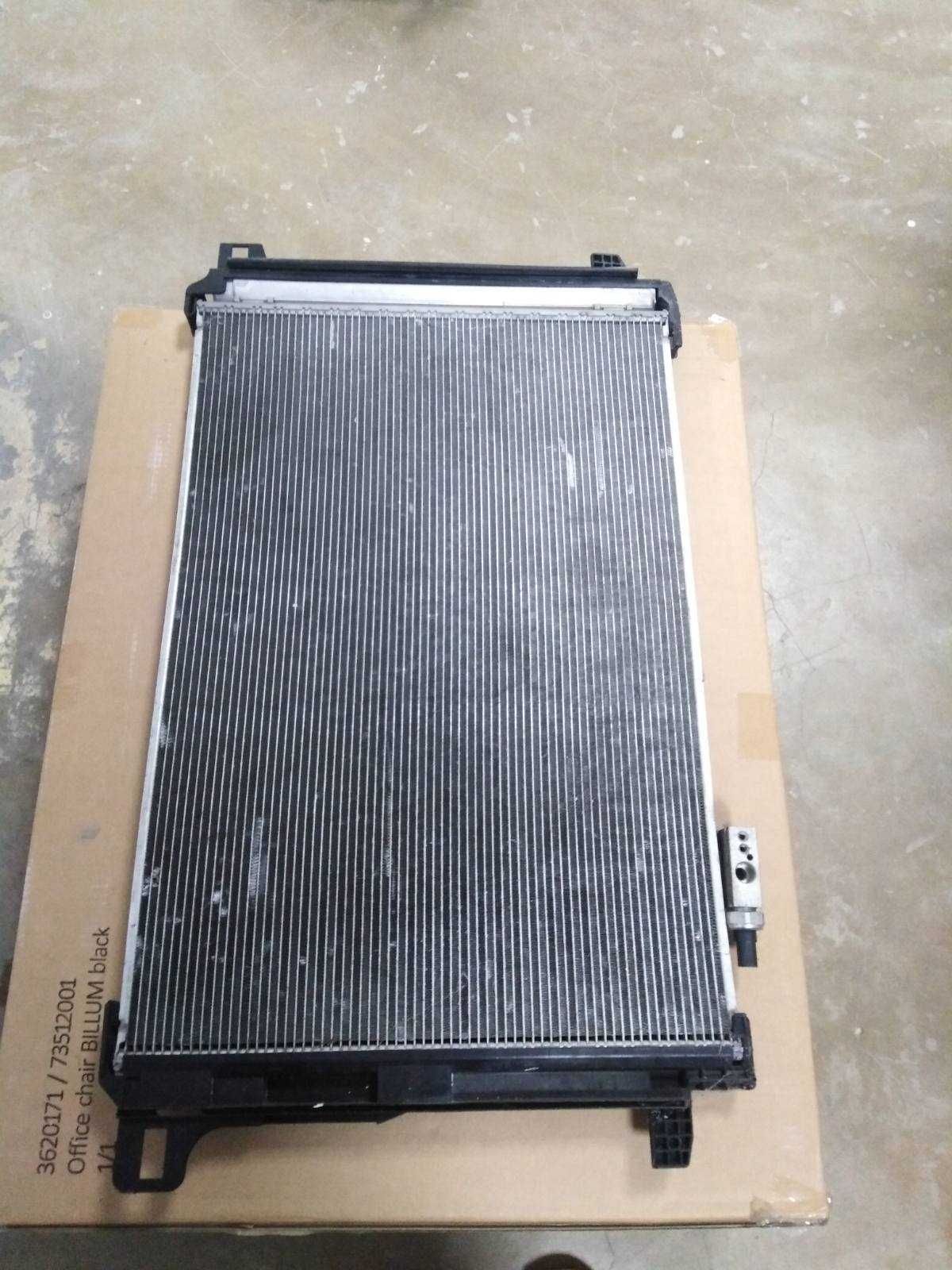 климатичен радиатор мерцедес w204 w207 w212