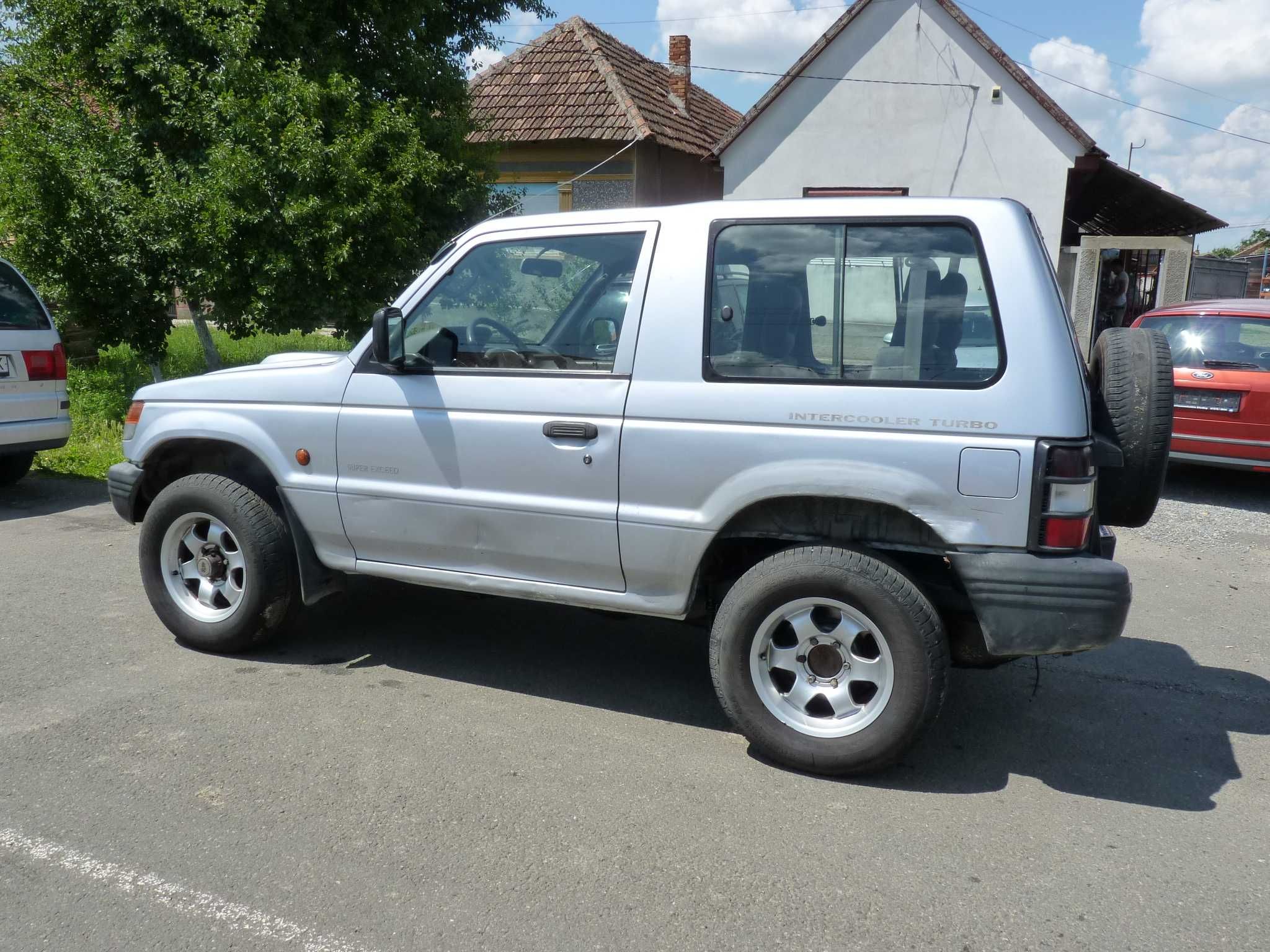 Mitsubishi  Pajero 2.5 Clima