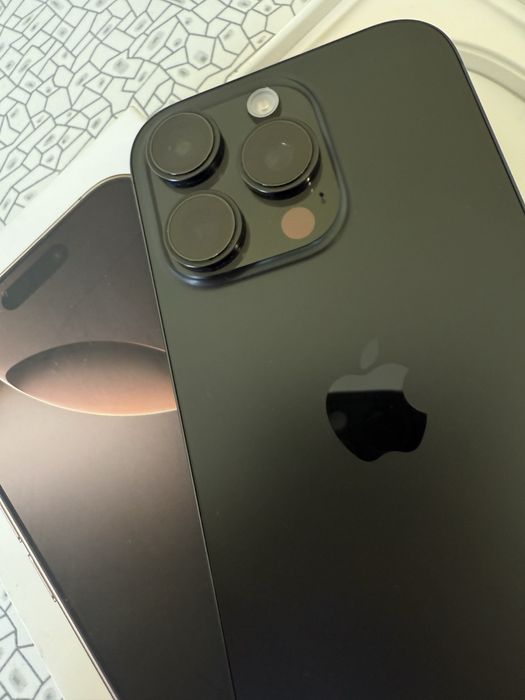 Iphone 16 pro + Apple MagSafe Case