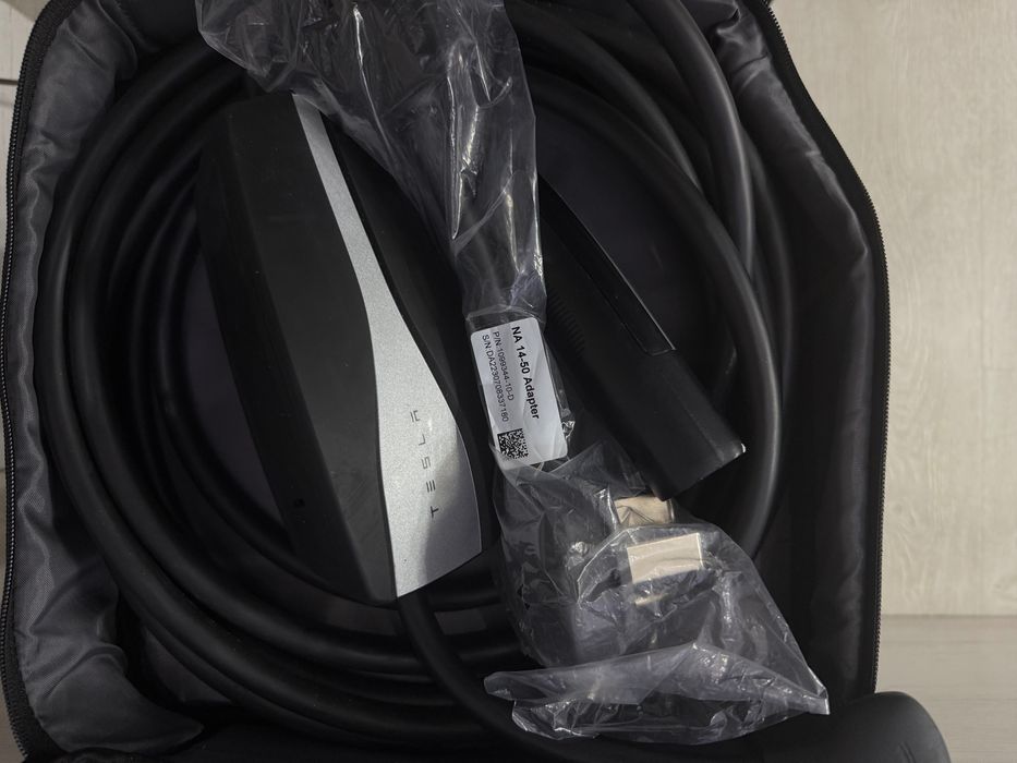Tesla adapter NA 14-50 зарядное устройство