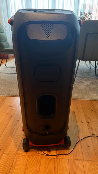 Аудио система JBL Partybox 710, 800W - с гаранция до юни 2026