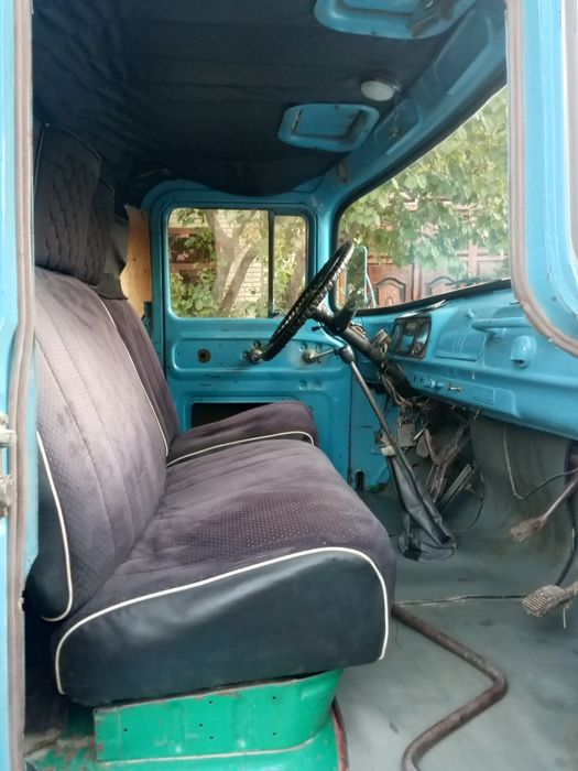 Zil 130 sotiladi zòr xolatda