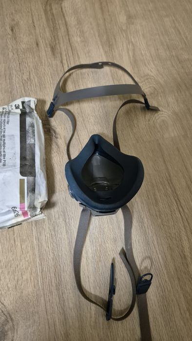 Маска за лице 3М