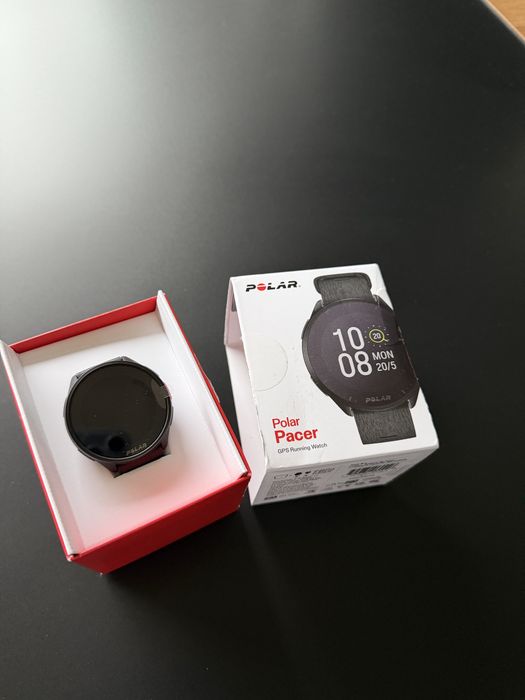 Smartwatch cu pedometru running Polar Pacer , nou !