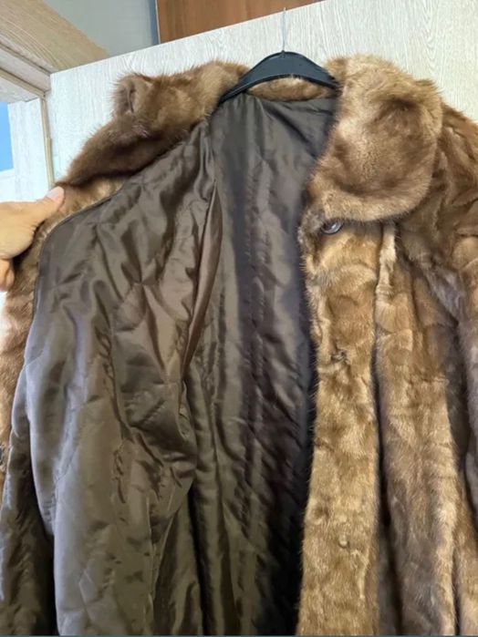 Уникално женско дълго палто от естествена кожа- необличано!