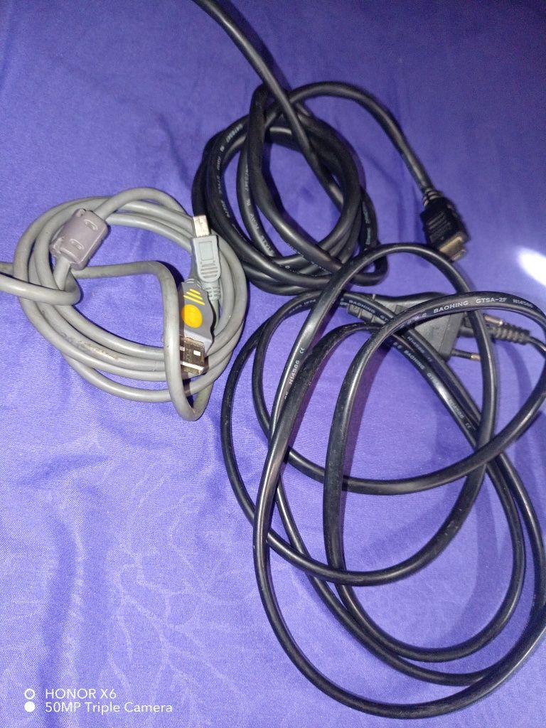 Playstation 3 full 4 djostik va xamma sim zaratkalari ichida