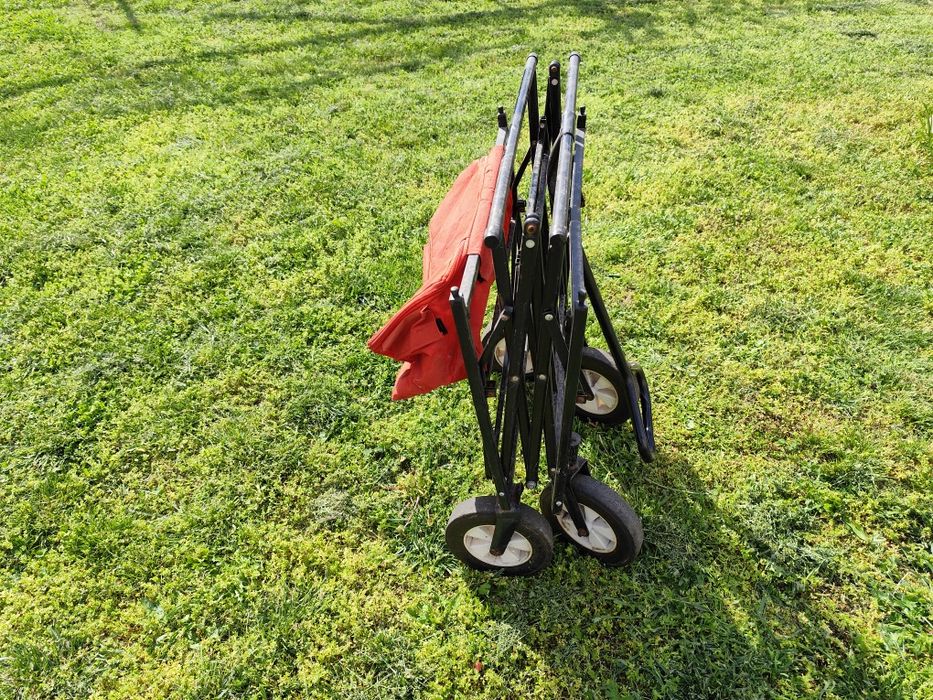 Cărucior pliabil metalic