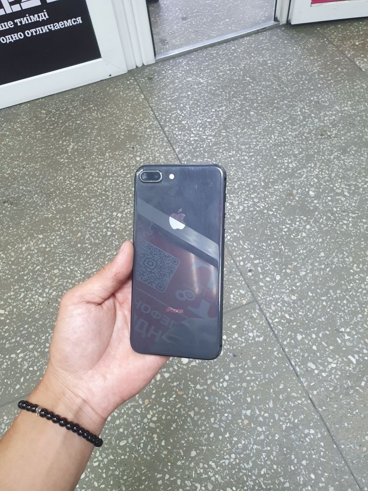 Apple IPhone 8plus
