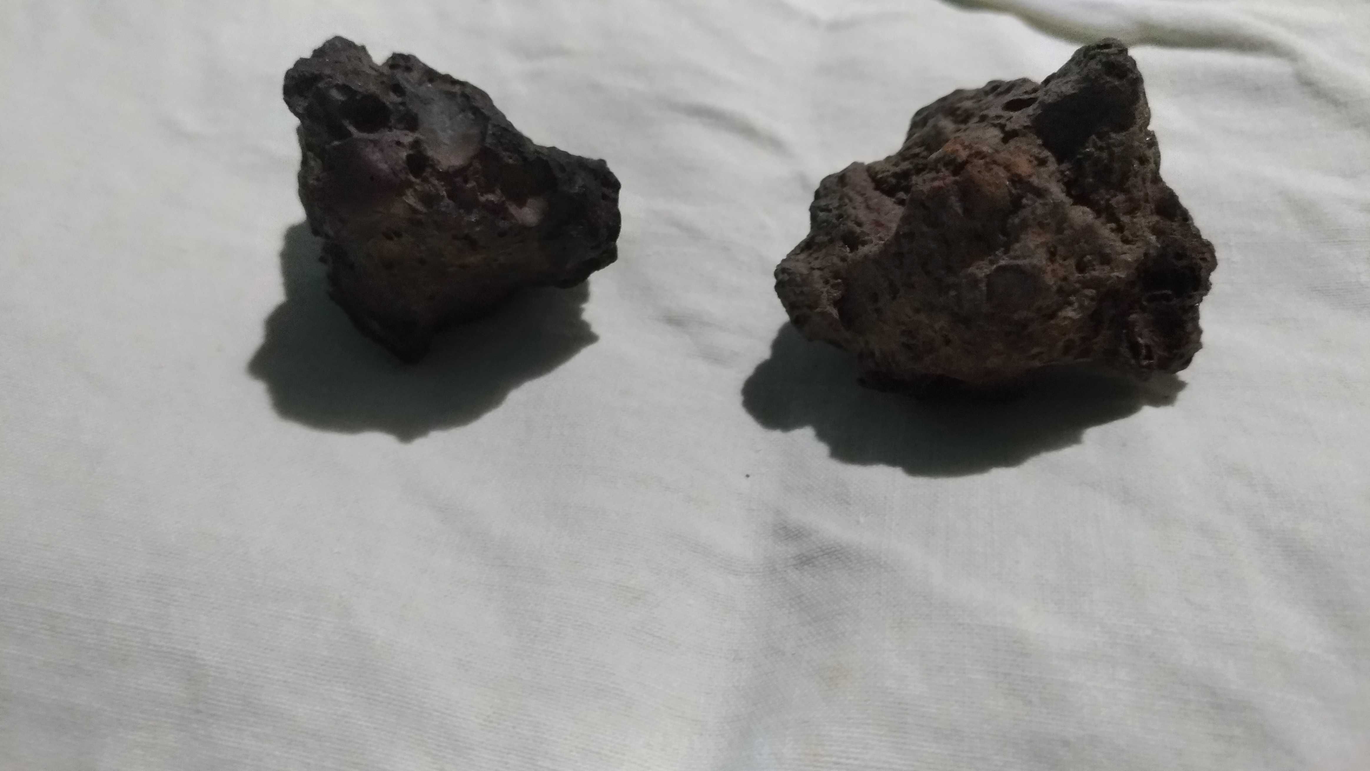 posibil fragmente de meteoriti