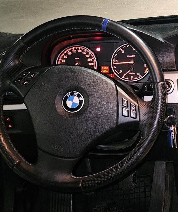 Vand Bmw 320d Lci