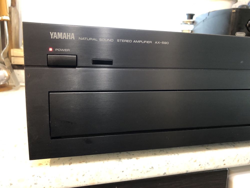 Yamaha AX-590 Стерео