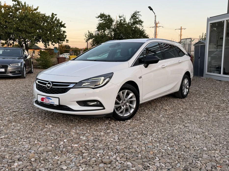 Opel Astra Opel Astra/Automat/Keyless entry-Go/Camera / Side assist/Distronic/