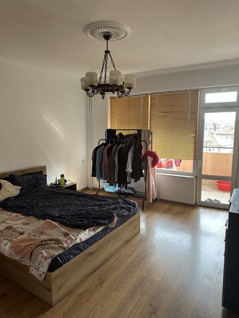 Дава се под наем Тристаен апартамент в Плевен, Сторгозия - 95 кв.м за 244.8 € - Снимка #3