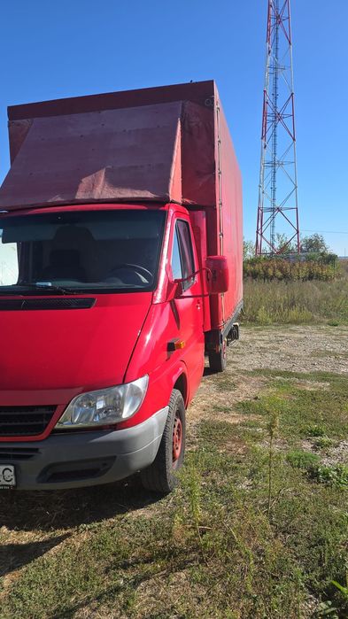 Mercedes Sprinter 311 cu prelata și lift hidraulic