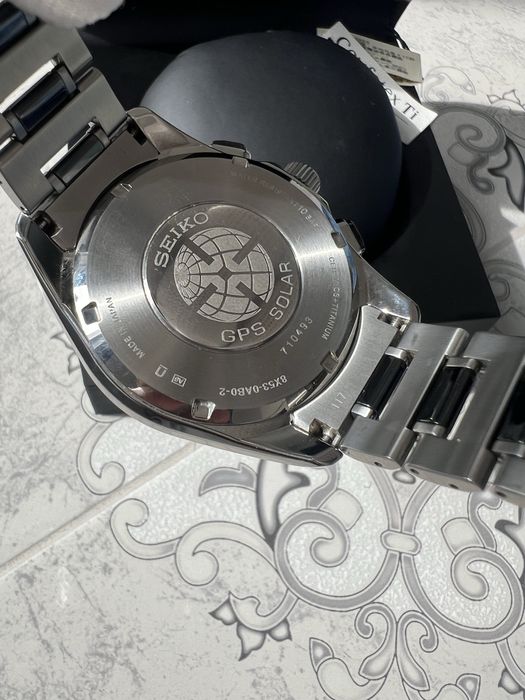 Seiko Astron SSE041J1 GPS Solar TitaniumCeramicsSapphire 45mm
