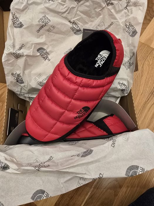 Papuci de casa North Face noi marime 43 28 cm