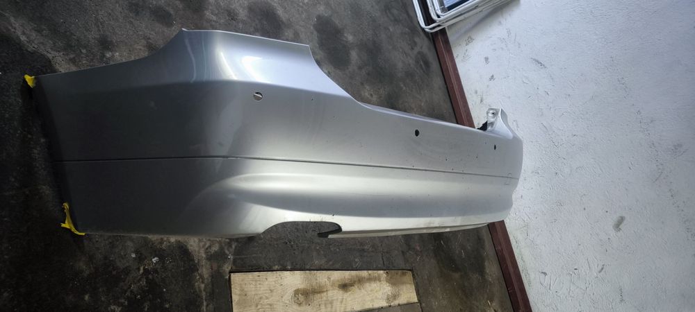 Предна и задна броня бмв е90 седан