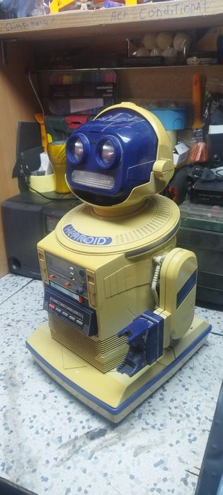 Robot jucarie  de colectie